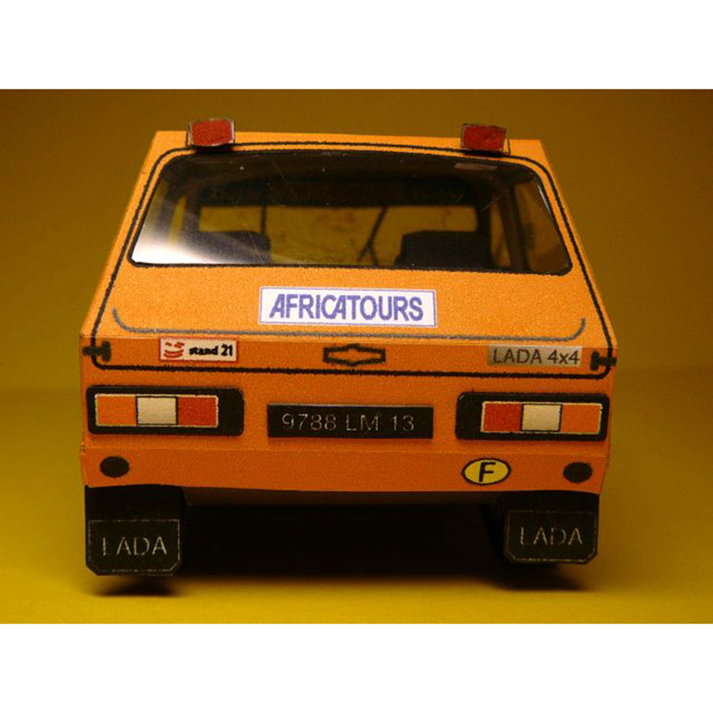 LADA NIVA-coche de carreras de - Art Craft Cardboard reseña y precio